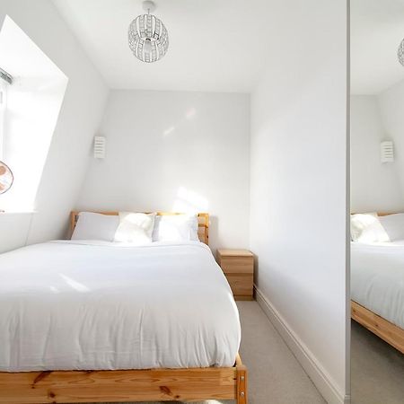 Apartamento Modern 1 Bed Flat 2 Mins Walk From Restaurants Bars Clubs & Beach! Wow! Bournemouth Exterior foto